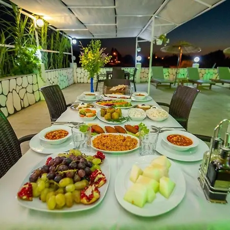Gece Guenduez Otel *