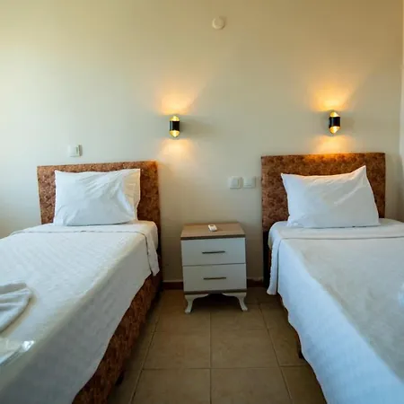 Gece Guenduez Otel * كاراغيدك