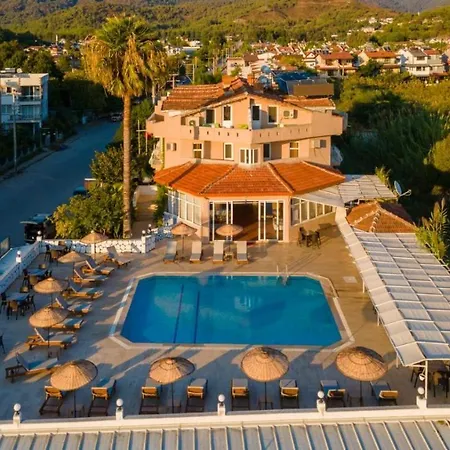 فندق Gece Guenduez Otel كاراغيدك